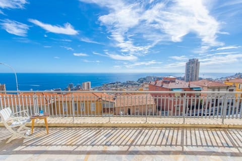 New Panoramic studio overlooking Monaco Apartment in Avenue du Carnier
