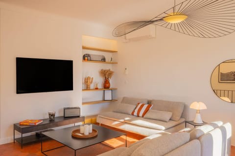 TV and multimedia, Living room, air conditioner