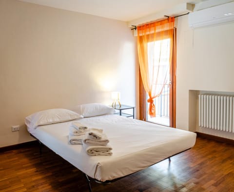 Aosta Holiday Apartments - Via Parigi Apartment in Aosta