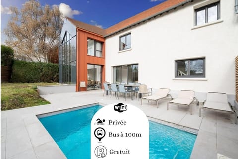 Villa Éléonore Disneyland Villa in Magny-le-Hongre