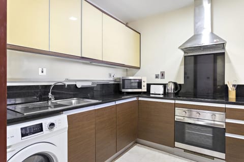 VayK - Stylish 1BR in Palm Jumeirah with Secluded Beach Access Apartment in Dubai