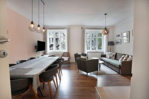 Living room, Seating area, Dining area