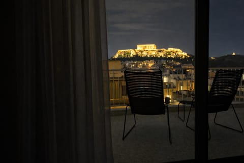 Balcony/Terrace, Landmark view