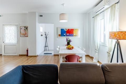 Monemvasia modern flat nearby sea Apartment in Islands