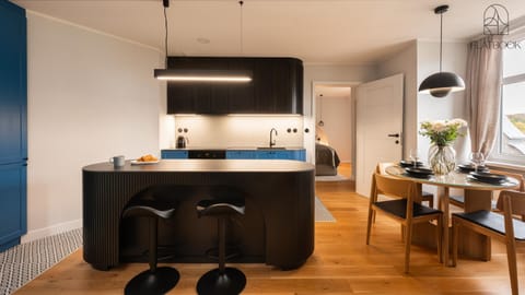 Kitchen or kitchenette, Living room, Photo of the whole room, Dining area