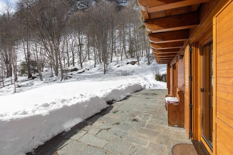 Chalet de La Poya Bed and Breakfast in Valtournenche