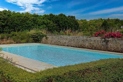 View (from property/room), Garden view, Pool view, Pool view, River view, River view, Swimming pool, Entertainment, Entertainment, group of guests, group of guests, group of guests, sunbed, sunbed