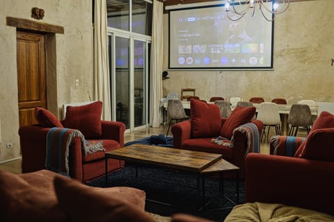 Communal lounge/ TV room, Living room, Banquet/Function facilities