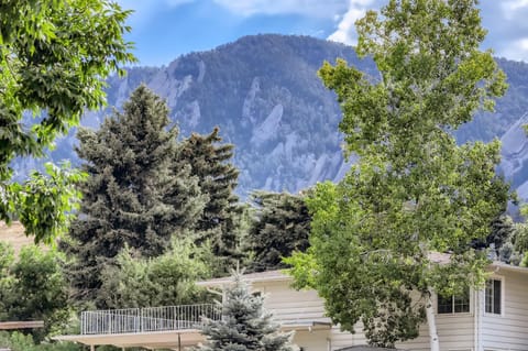 1815 Bluebell New Apartment in Boulder