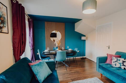 Living room, Seating area, Dining area