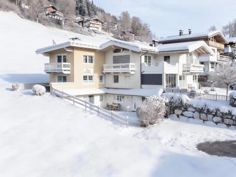 Property building, Winter