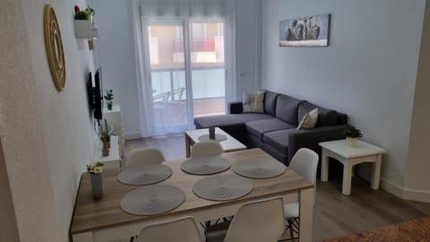 Living room, Meals