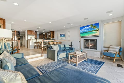 Oceanfront at Windansea Luxe 3-Story Home with Views, AC, Garage House in La Jolla