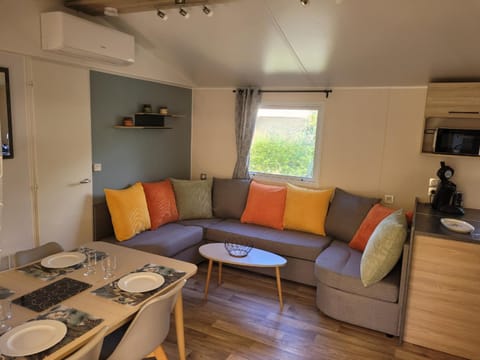TV and multimedia, Living room, heating, air conditioner