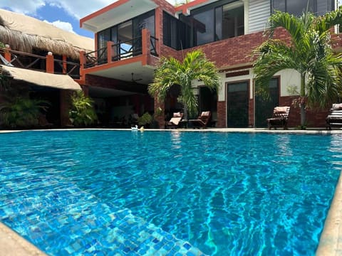 Swimming pool