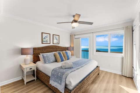 Bed, Balcony/Terrace, Beach, Bedroom, wardrobe