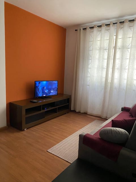 Communal lounge/ TV room, TV and multimedia, Living room, Seating area, Evening entertainment