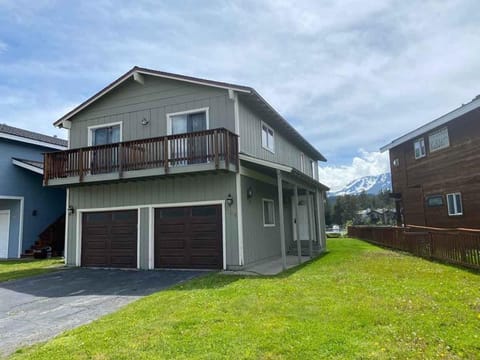 584 Alpine Drive home House in South Lake Tahoe