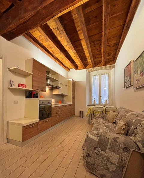 Winter, Kitchen or kitchenette, Living room, Seating area, Dining area, heating, internet, internet, minibar, pet friendly, stove