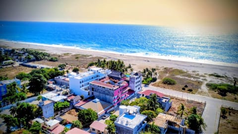 Property building, Nearby landmark, Day, Bird's eye view, Beach, City view, Sea view