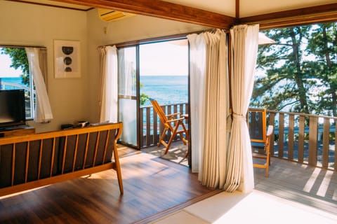 TV and multimedia, Balcony/Terrace, Living room, Sea view, sunbed