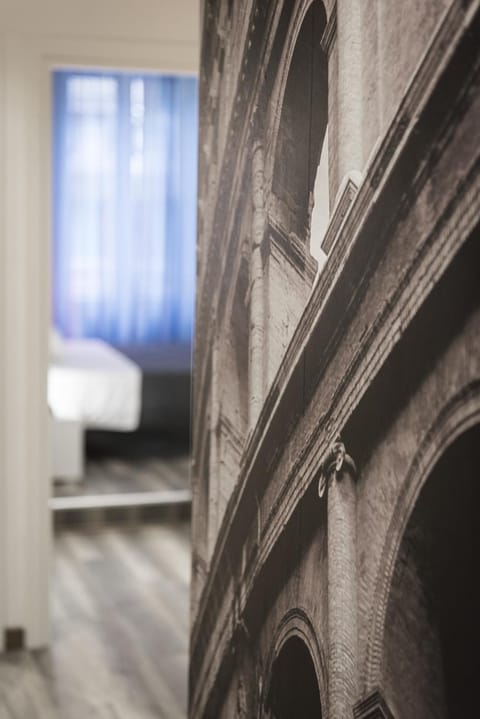 Decorative detail