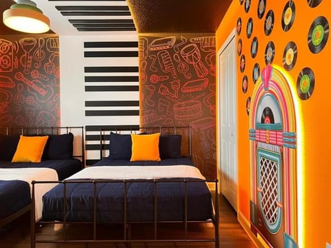 8 Bedrooms 6 Bathroom Champions Gate home House in Four Corners