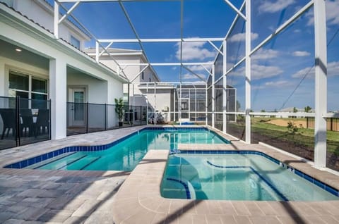 8 Bedrooms 6 Bathroom Champions Gate home House in Four Corners