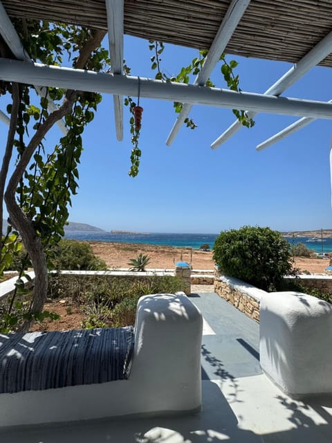 Aperanto Galazio Apartment in Koufonisia