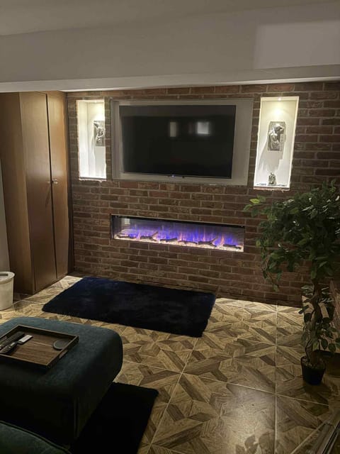 Wonky 2 A Cosy Hideaway in the Heart of Cheshire Apartment in Macclesfield