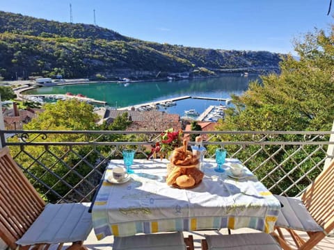 Day, View (from property/room), Balcony/Terrace, Dining area, Sea view