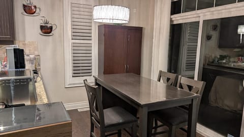 Property building, Breakfast