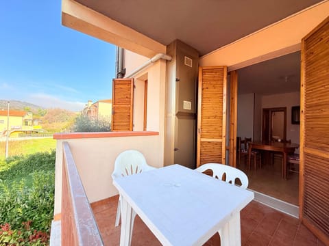 N034 - Appartamento con terrazzo a Numana Apartment in Numana