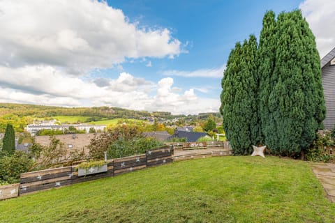 Natural landscape, Garden view, Mountain view