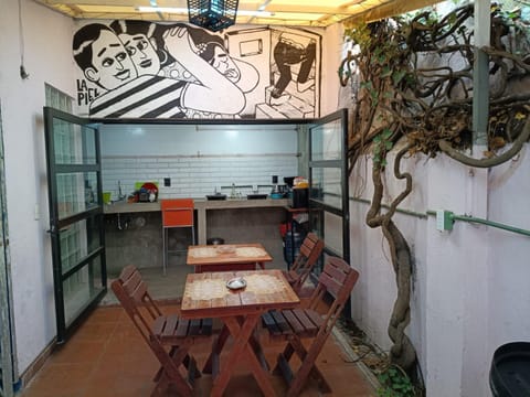 Kitchen or kitchenette, Kitchen or kitchenette