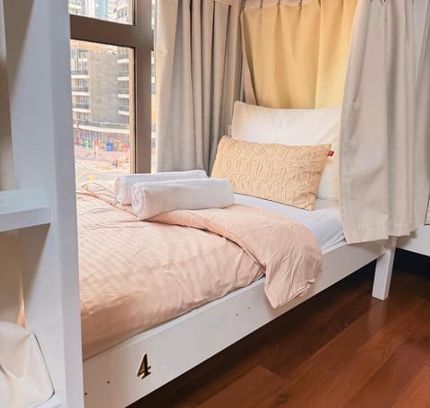 bunk bed