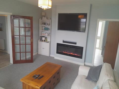 2-Bedroom Flat South Ayrshire Apartment in Troon