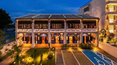 Property building, Night