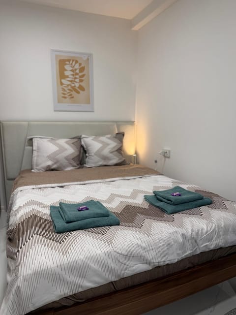 Botev MiniHub Hub 2 Modern Studio at Botev 88 Apartment in Sofia