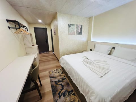 Bed, Photo of the whole room, Bedroom, towels, wardrobe