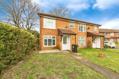 Property building, Garden view, Street view