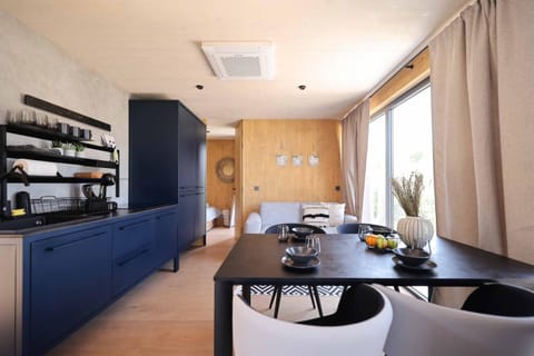 Kitchen or kitchenette, Living room, Dining area