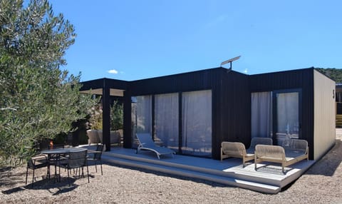 Property building, Patio, Day, sunbed