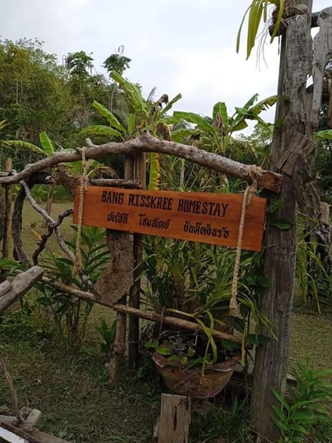 Bang Riss Kee Home Stay3 Vacation rental in Krabi Changwat