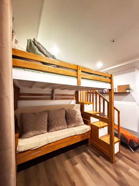 Bed, Bedroom, bunk bed