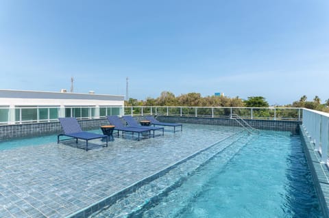Balcony/Terrace, Swimming pool
