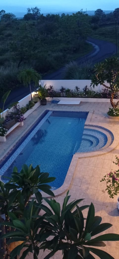 Khrisna Mooi villa 2 BR Villa in Abang