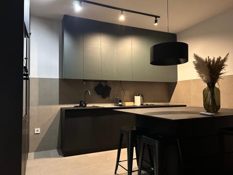 Dining area, kitchen