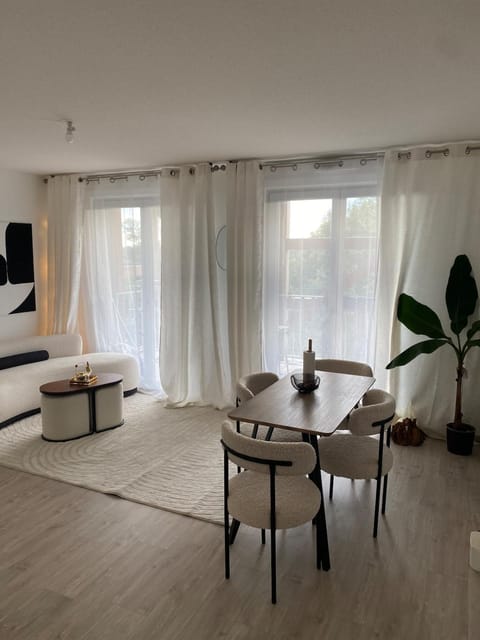 Beautiful Strasbourg apartment, 2 high standing rooms Apartment in Illkirch-Graffenstaden