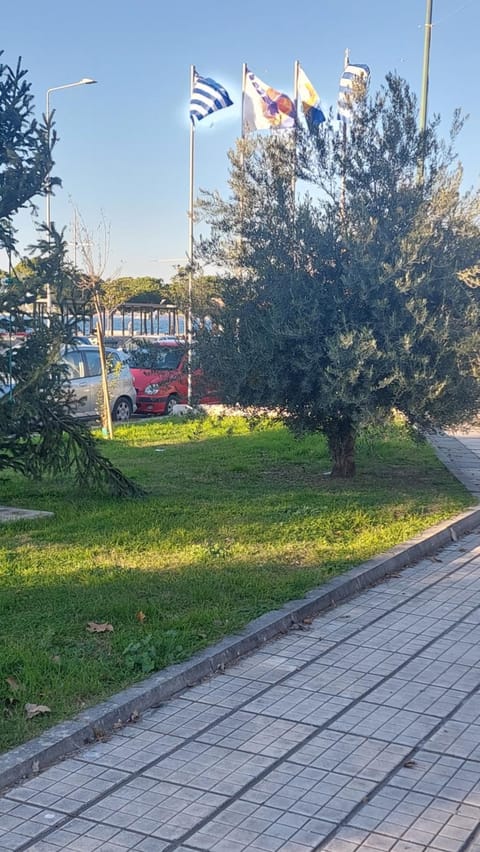 AMAZON low price Apartment in Thessaloniki